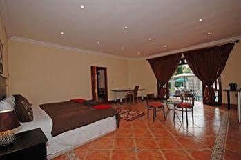 354 On York Avenue Otel Randburg Dış mekan fotoğraf